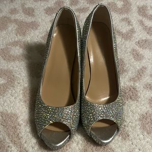 Fashion bejeweled high heels